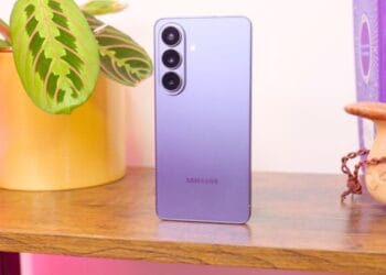 Samsung Galaxy S26 Ultra fica fora do top 10 apesar das boas vendas trimestrais